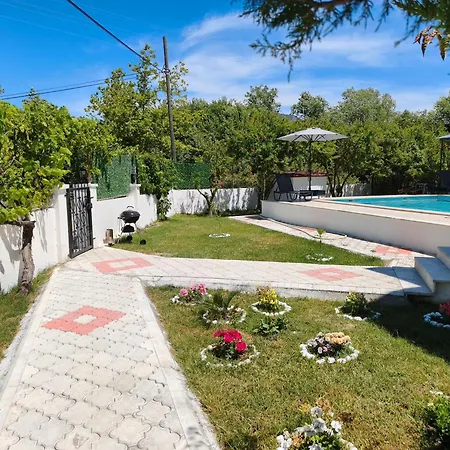 Villa Anzu